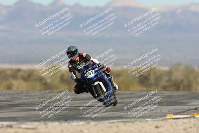 media/Dec-07-2025-CVMA (Sun) [[3e7d2de5dc]]/Race 8-Middleweight Shootout/